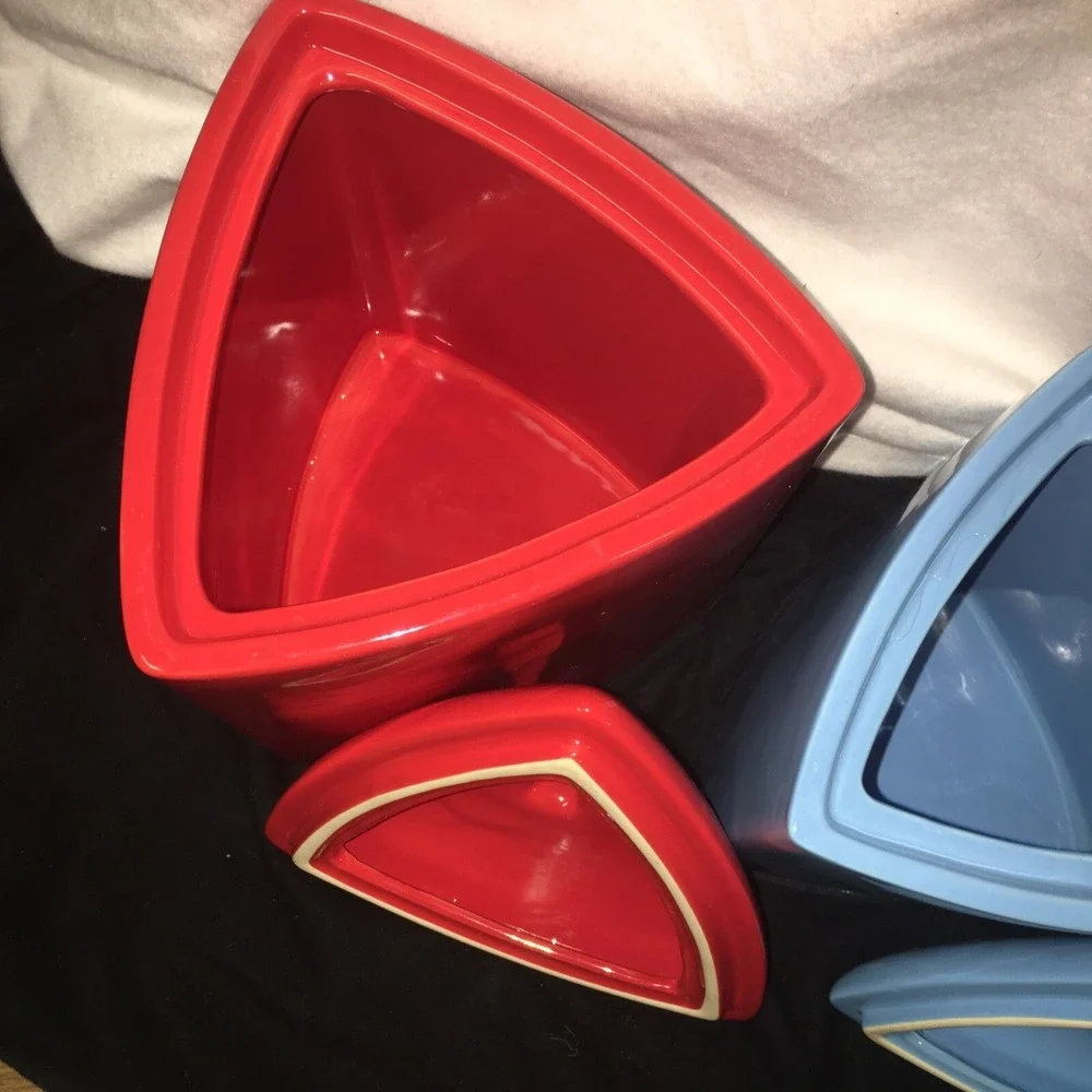 Oneida VTG MCM Buffalo China Triangle Canister‎ Set of 3 Red Blue Green EUC Rare